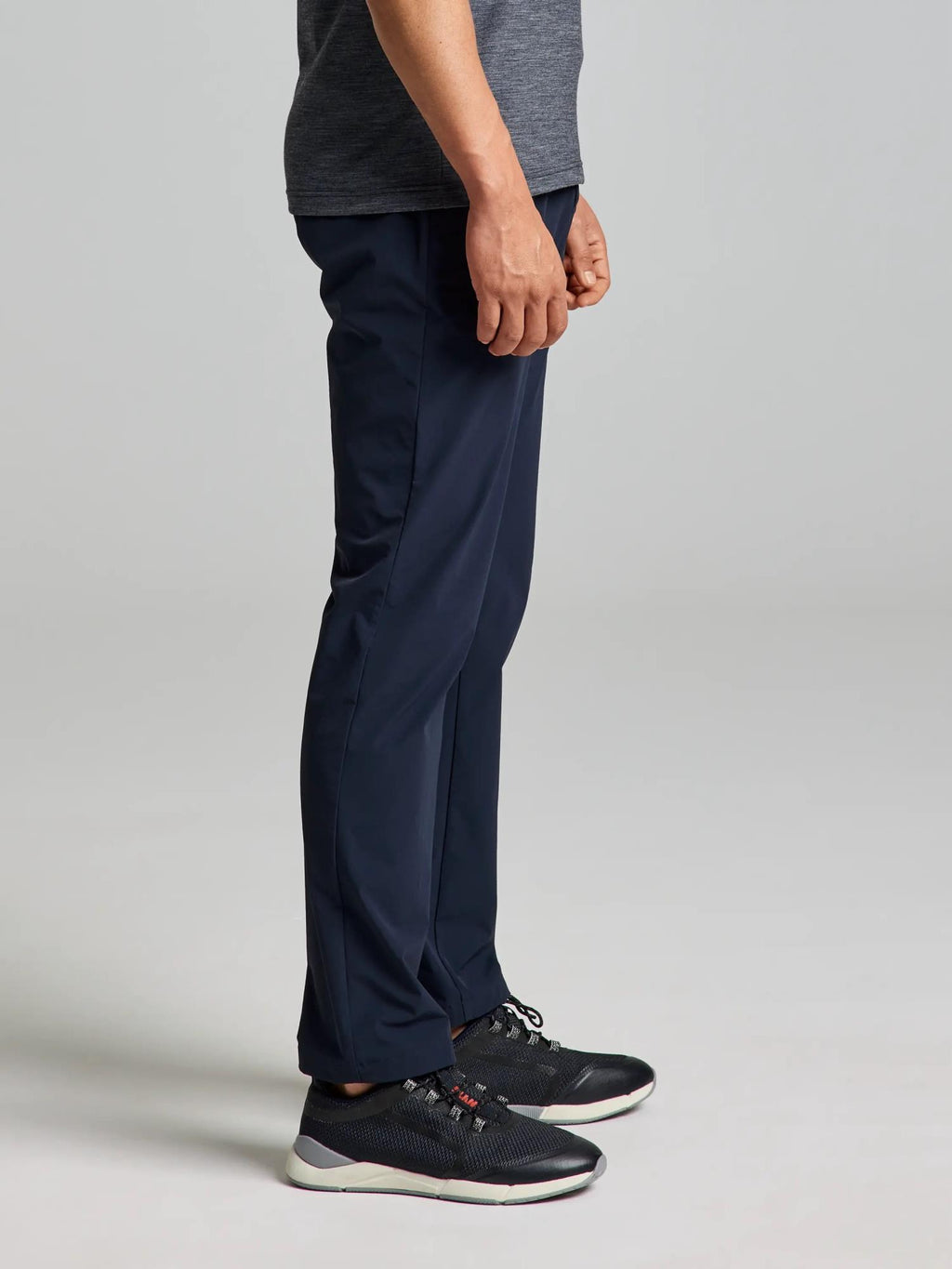TECH CHINO PANT - Navy