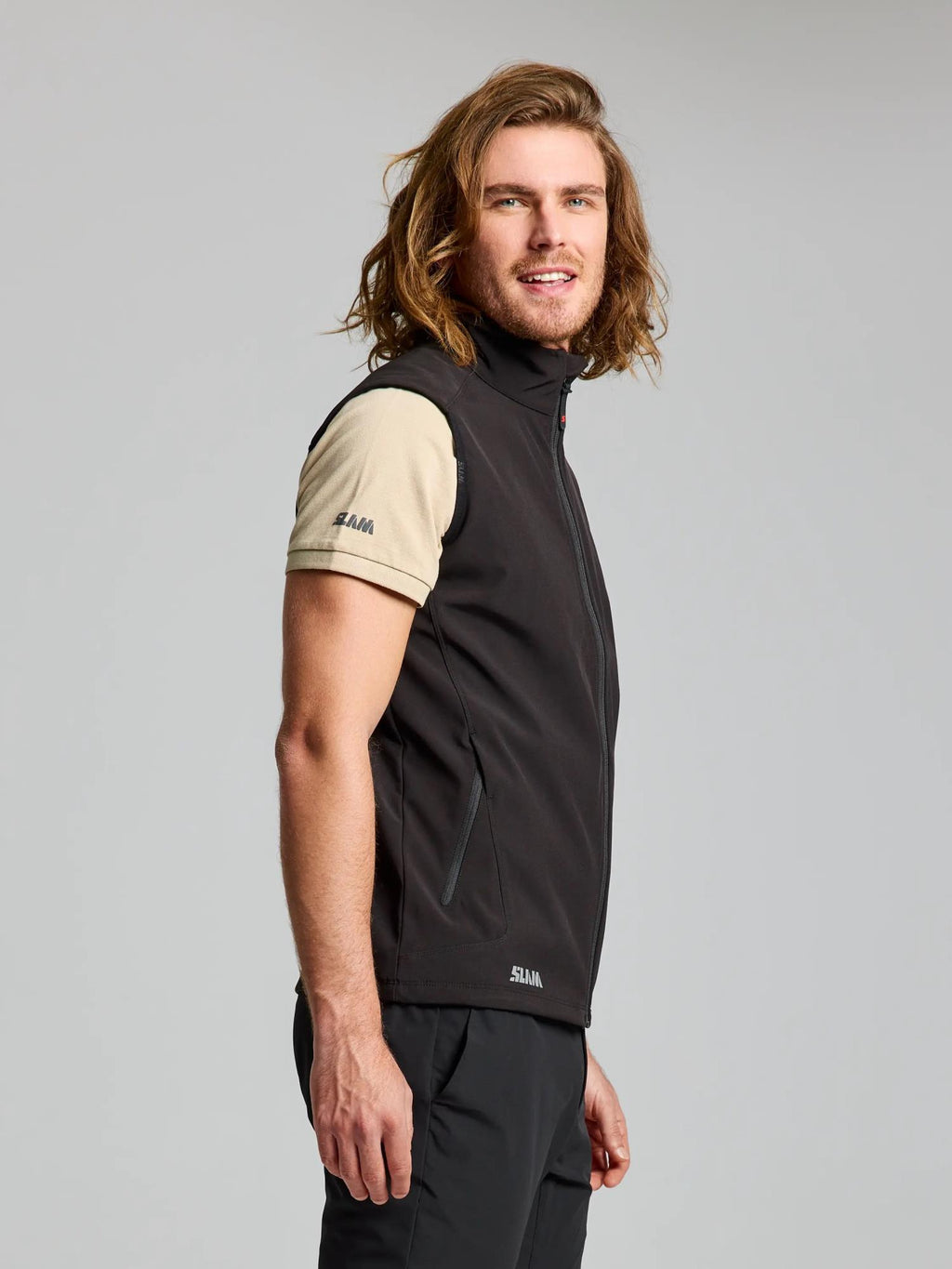 ACT SOFTSHELL VEST - Fekete