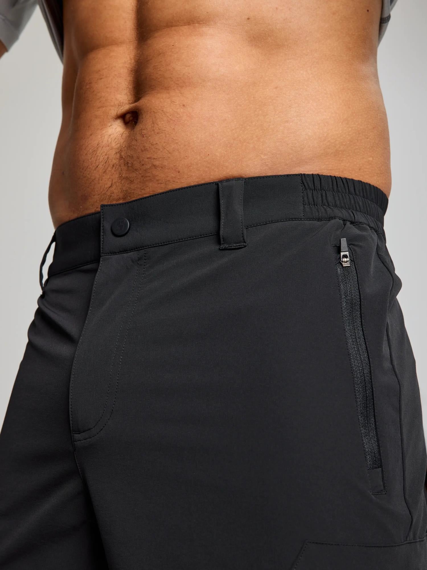 TECH CARGO SHORT - Fekete