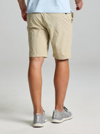 TECH CHINO SHORT - Dry Sand