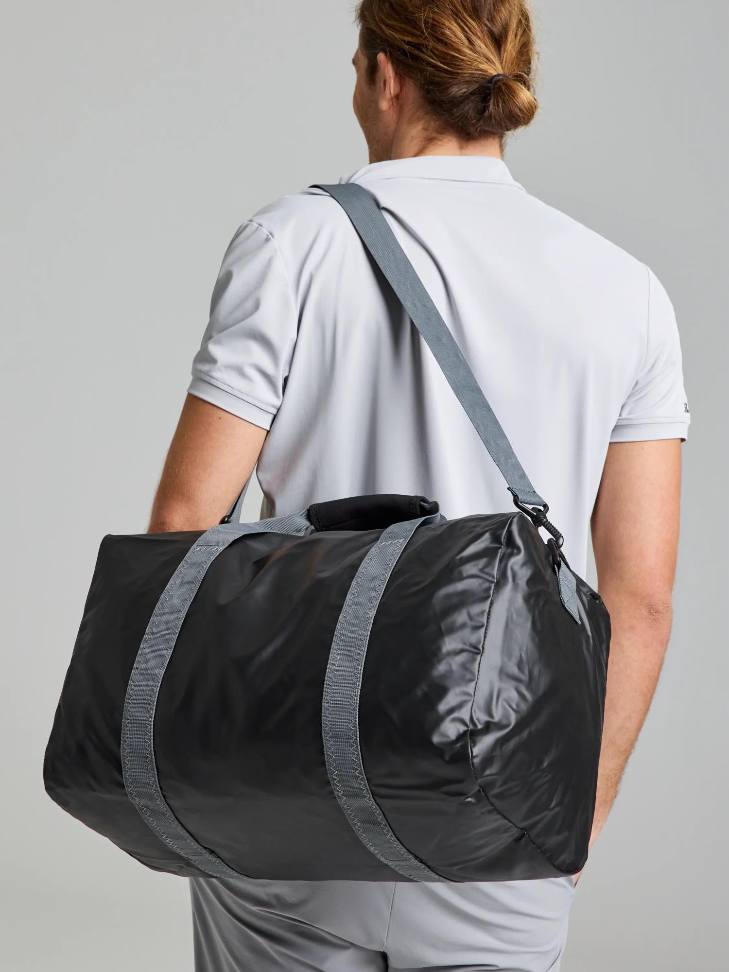 WR DUFFLE BAG M - Fekete