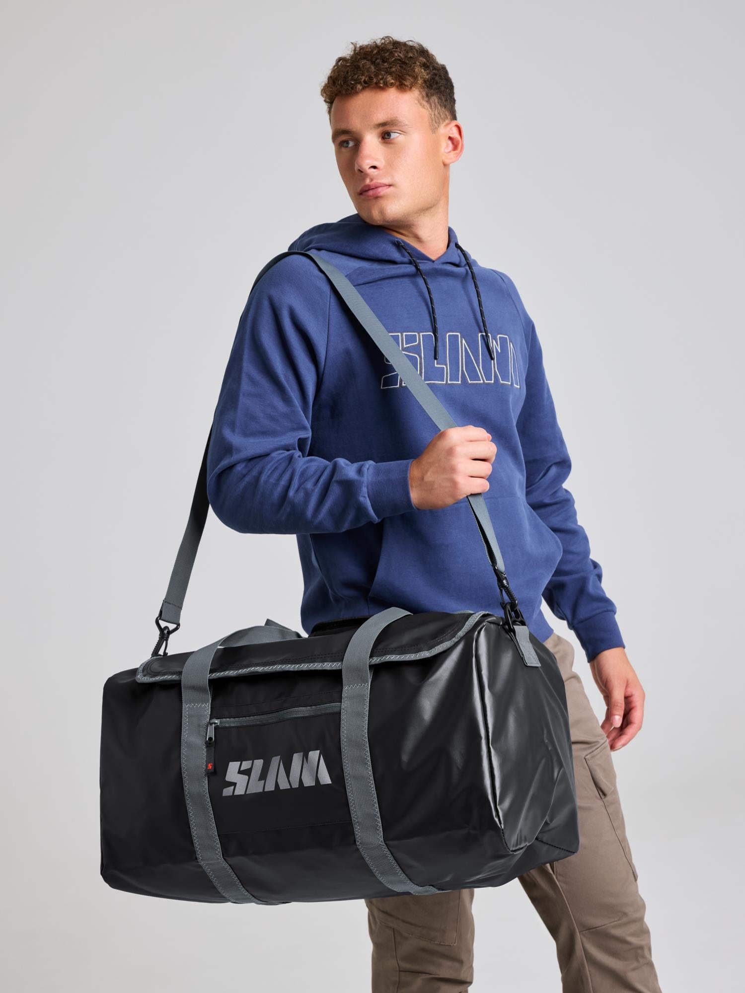 WR DUFFLE BAG L - Fekete