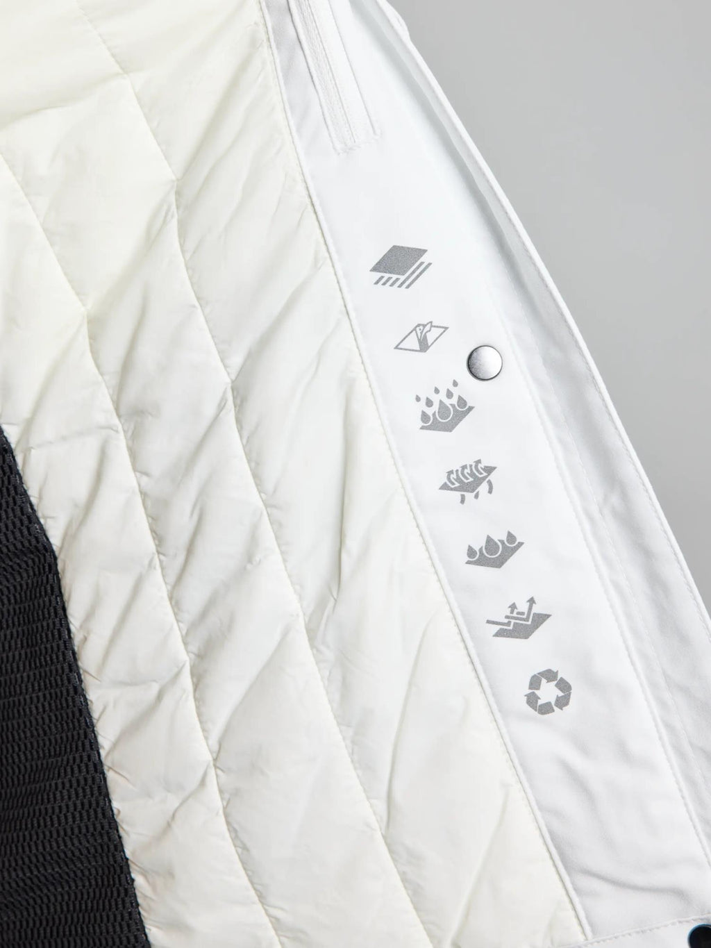ACT WS HOODED INS JACKET - Off White