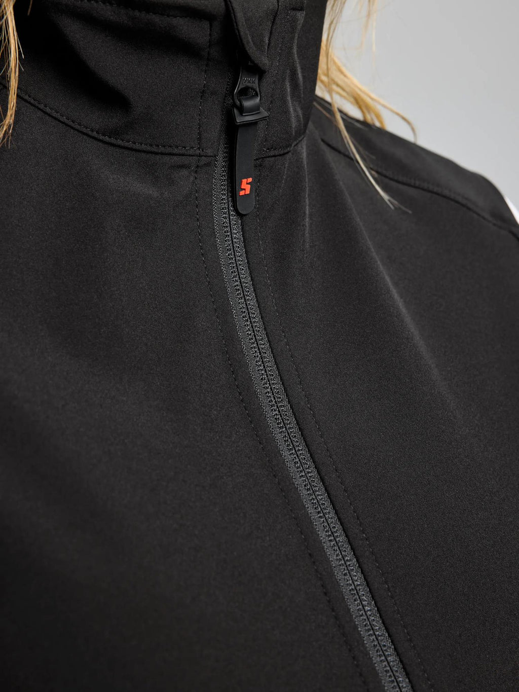 ACT WS SOFTSHELL VEST - Fekete